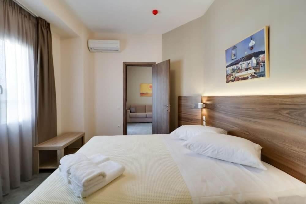 Hotel Continent ガグラ エクステリア 写真